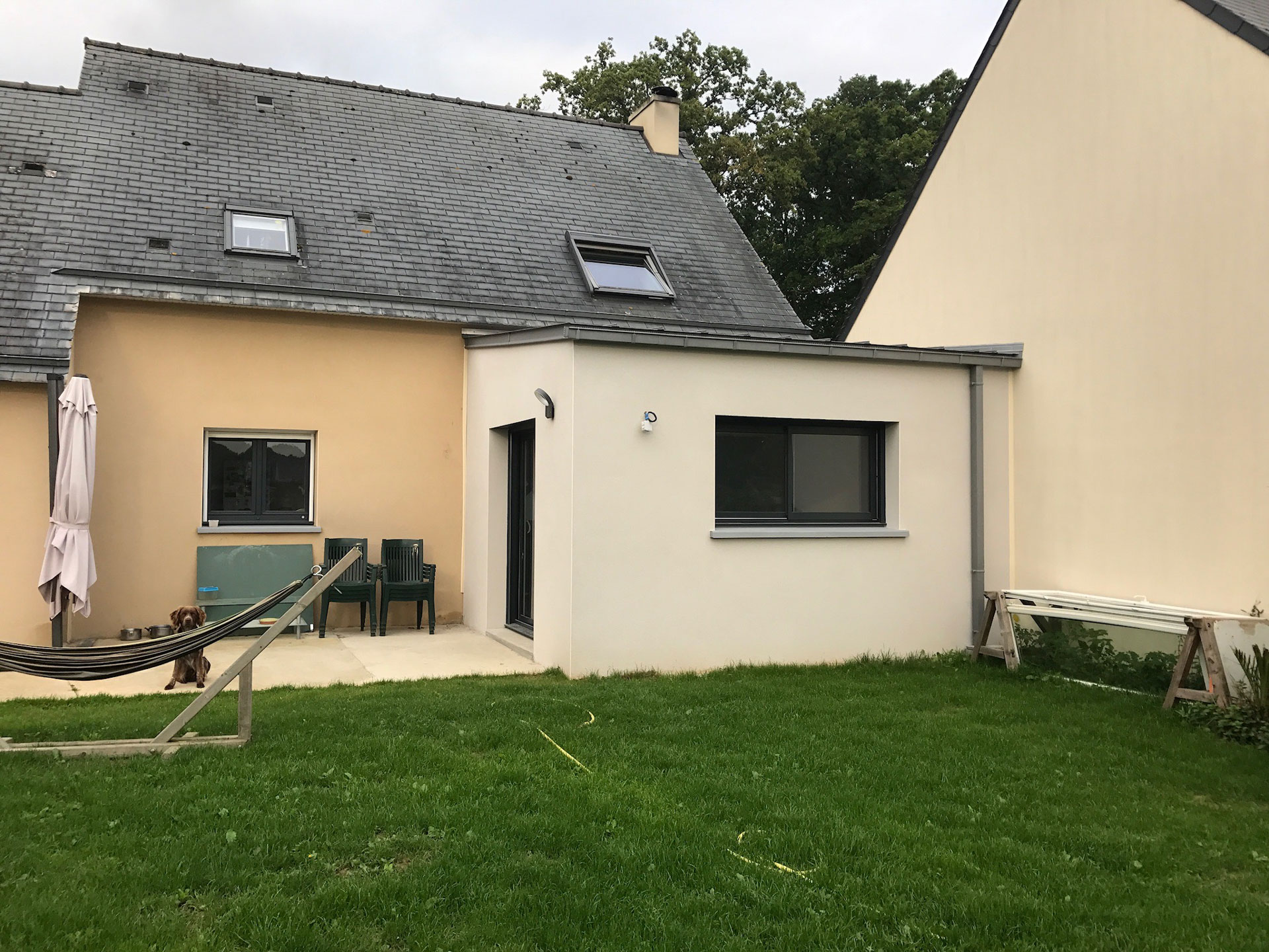 Extension de maison salon après les travaux (35250)