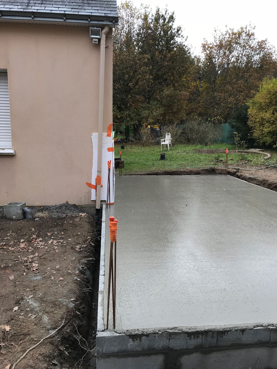 dalle beton extension garage 44500