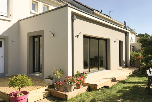 Une extension de maison contemporaine à Saint-Nazaire (44600)