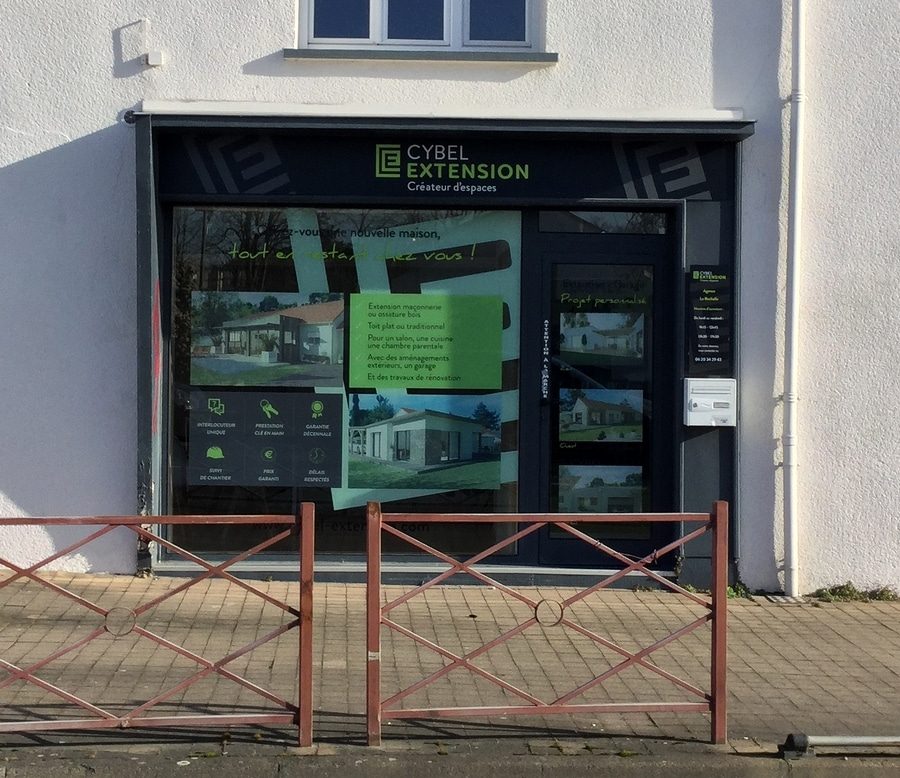 Façade de l'agence cybel extension à Aytré près de La Rochelle (17)