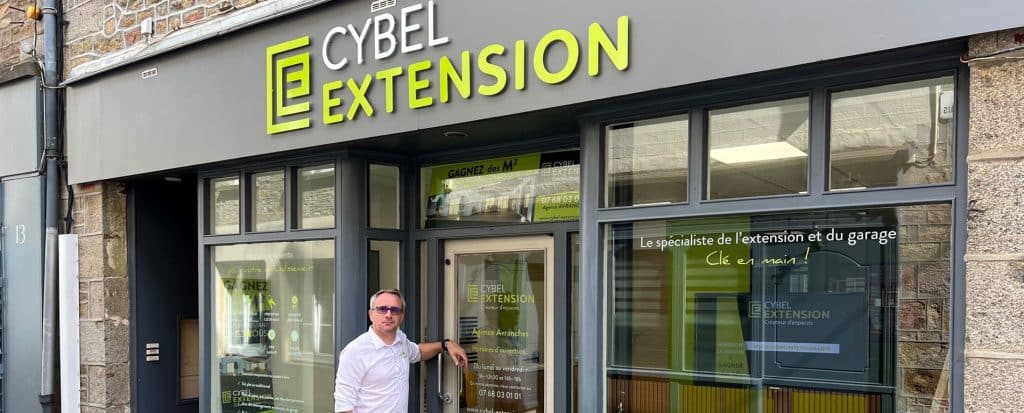 Vitrine de l'agence Cybel Extension Avranches-Fougères