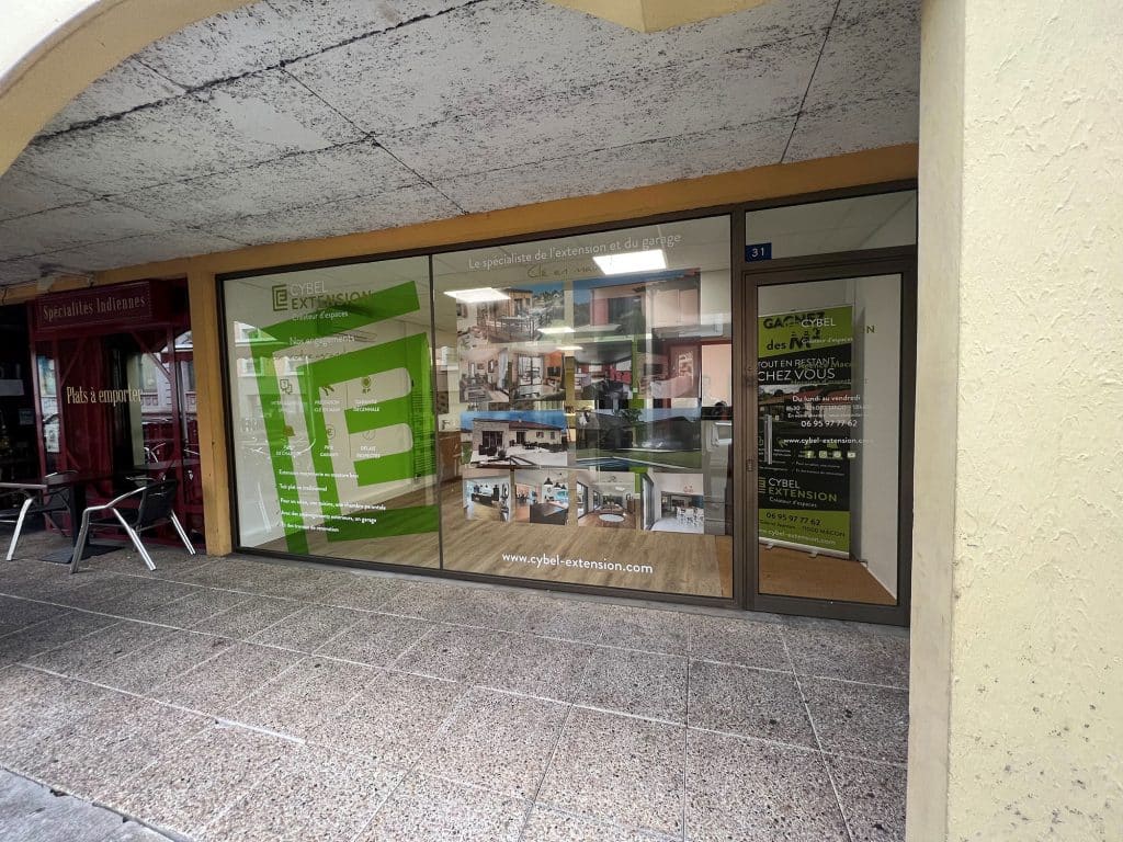 Vitrine de l'agence Cybel Extension Mâcon