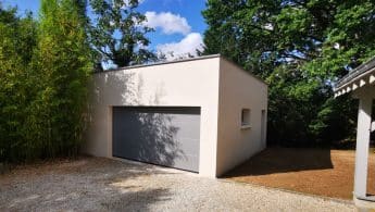 Un garage en briques de 34 m²