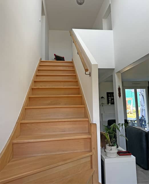 L'escalier accédant aux nouveaux mètres carrés.