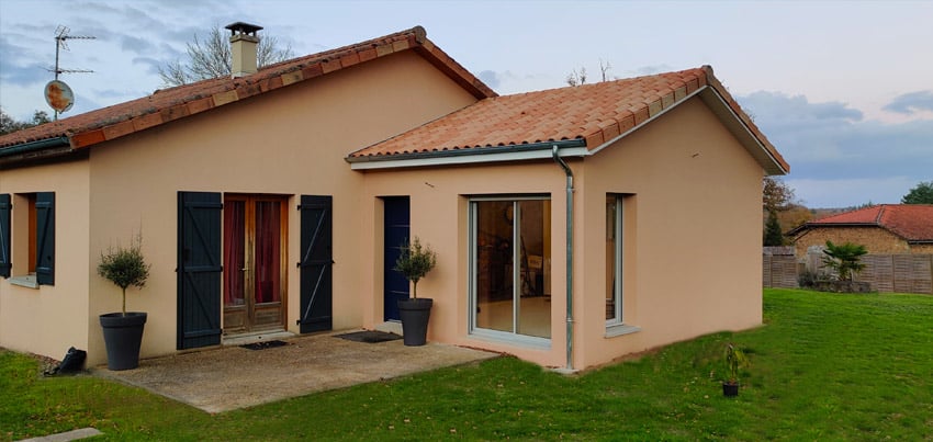 Extension de maison à Vayres : nouvelle entrée et agrandissement du séjour
