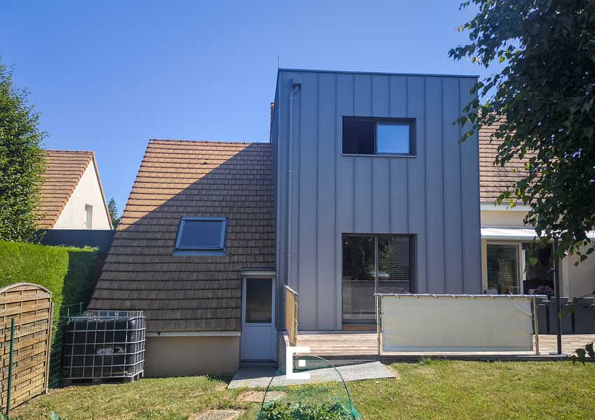 L'extension à la verticale sur la façade nord ouest